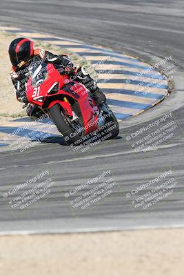 media/Nov-16-2025-Race Pace (Sun) [[8c5fa54630]]/Verified Riders/1-Turns 9 and 10 (925am)/